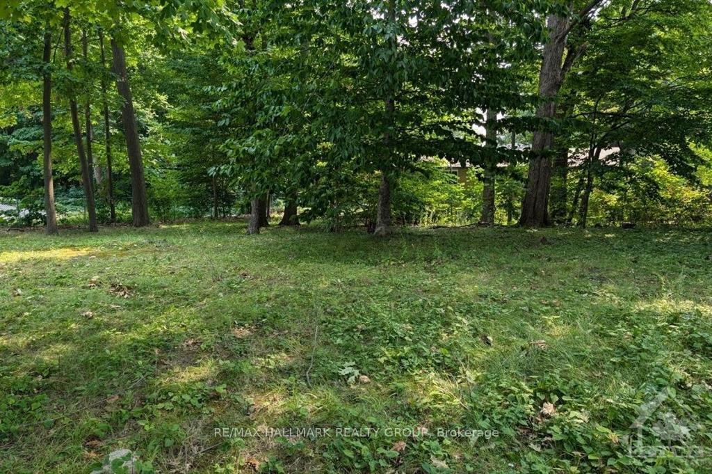 Photo 7 of 537 Moodie Drive, Ottawa, Arbeatha Park — HOMEH