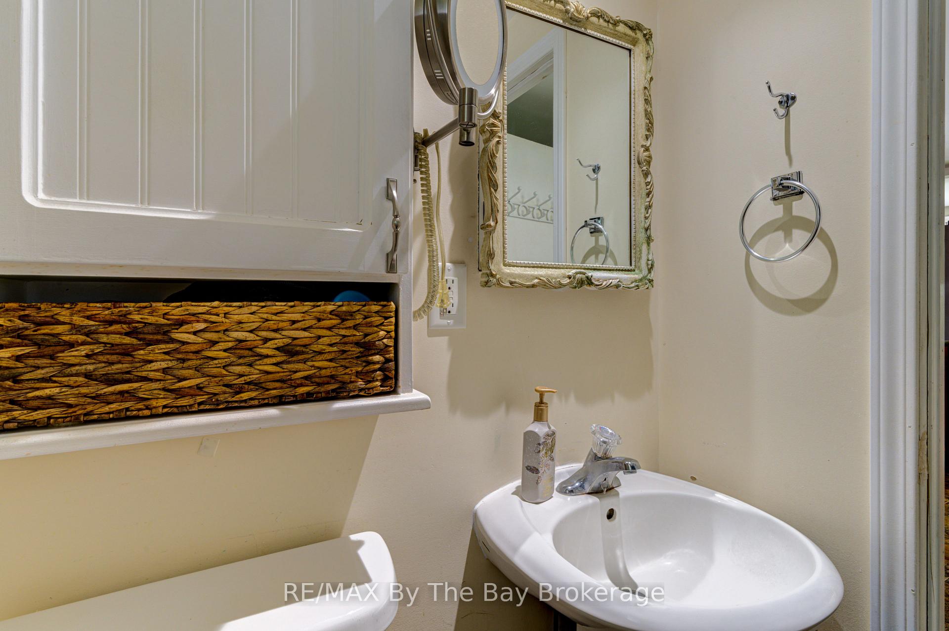 Photo 11 of 1105 Shore Lane, Wasaga Beach — HOMEH