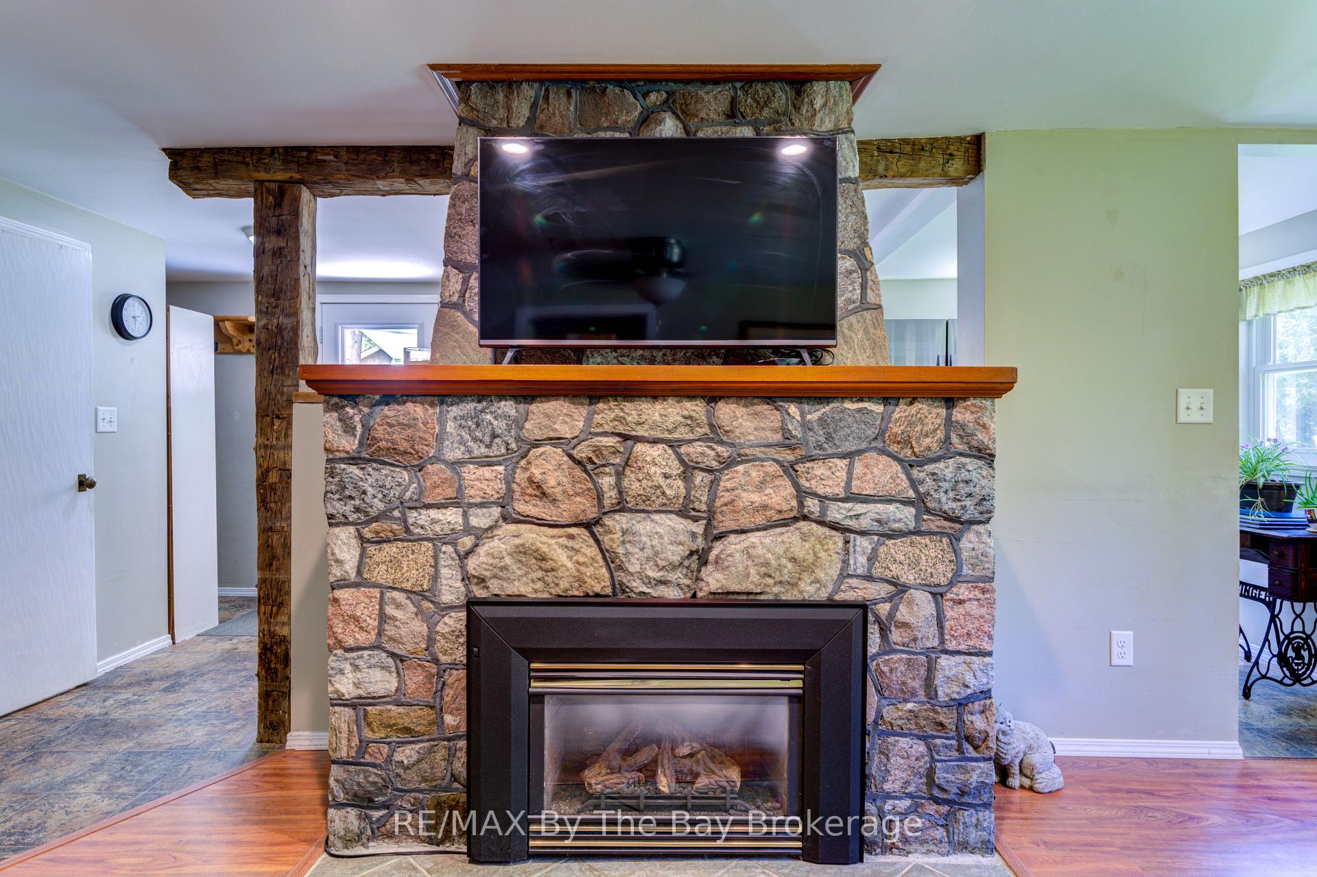 Photo 15 of 1105 Shore Lane, Wasaga Beach — HOMEH