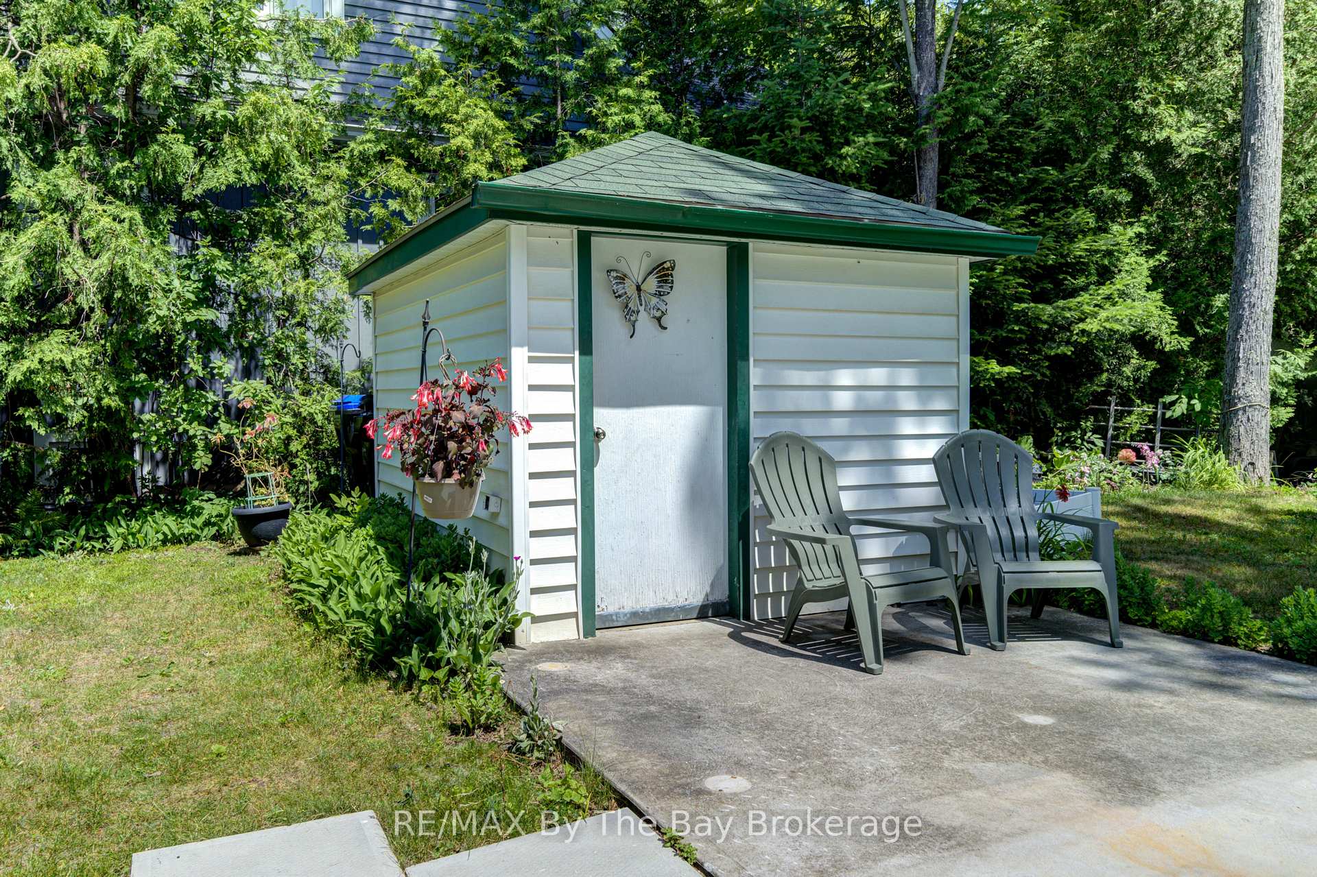 Photo 23 of 1105 Shore Lane, Wasaga Beach — HOMEH