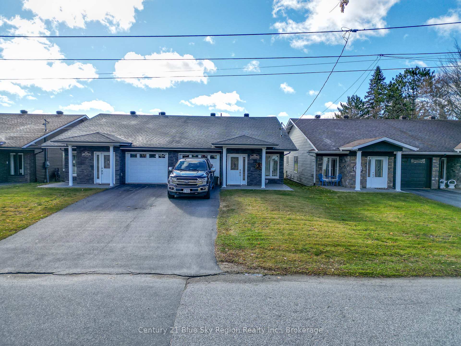 Photo 2 of 102 Second Street, West Nipissing, Sturgeon Falls — HOMEH