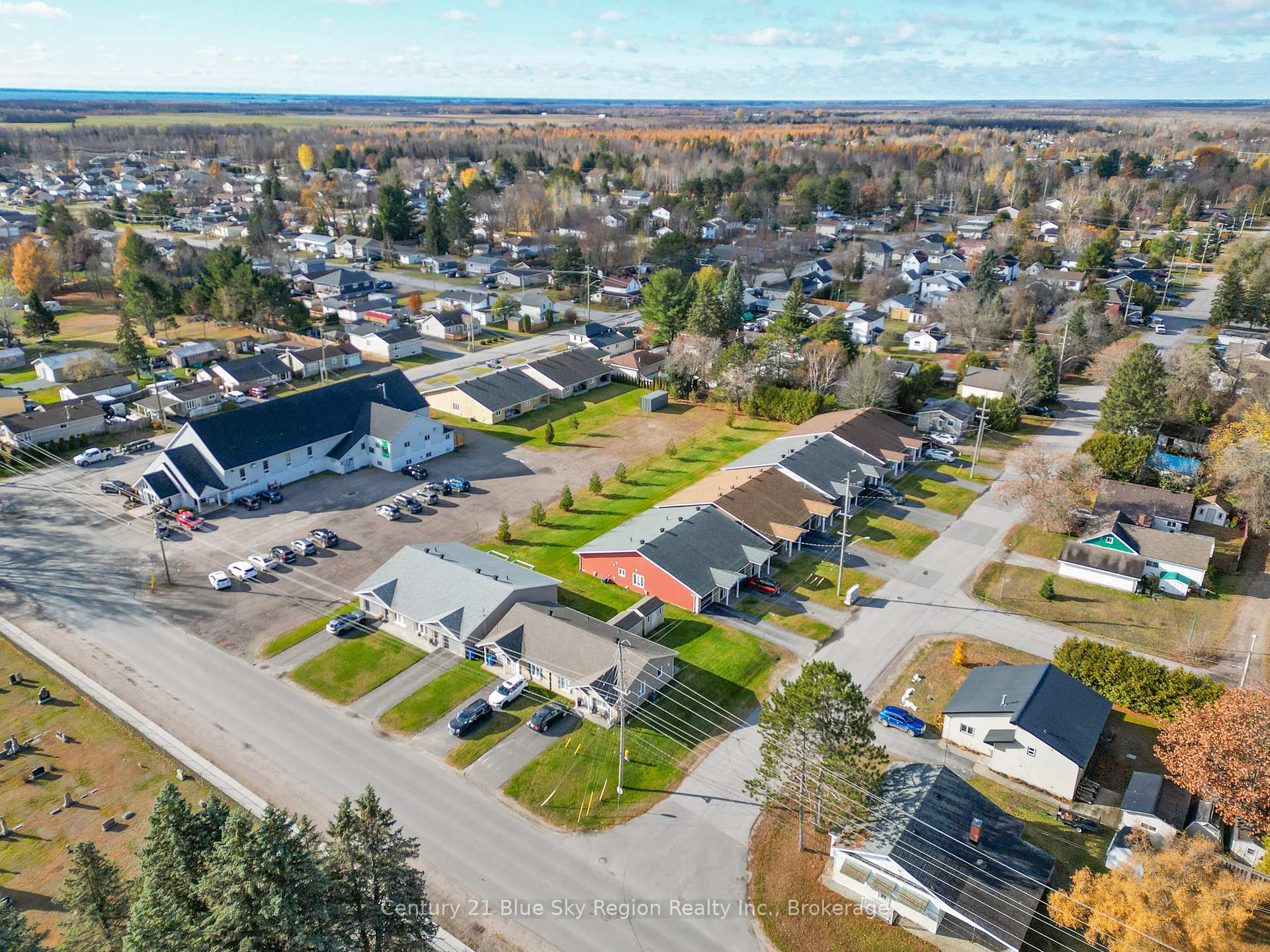 Photo 34 of 102 Second Street, West Nipissing, Sturgeon Falls — HOMEH