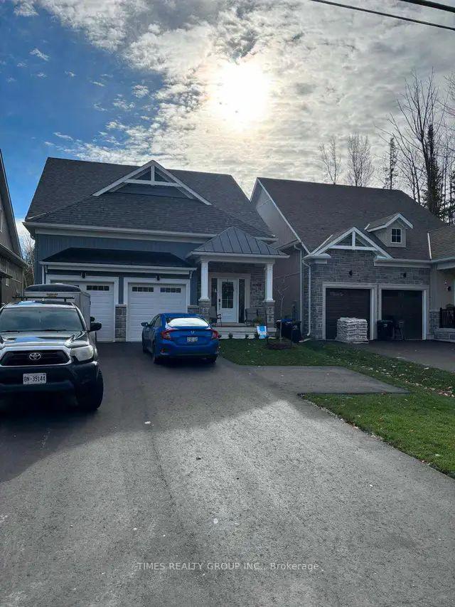 Photo 1 of 3217 Mosley Street, Wasaga Beach — HOMEH