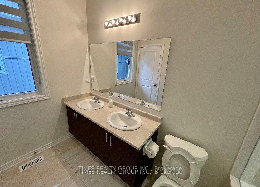 Photo 9 of 3217 Mosley Street, Wasaga Beach — HOMEH