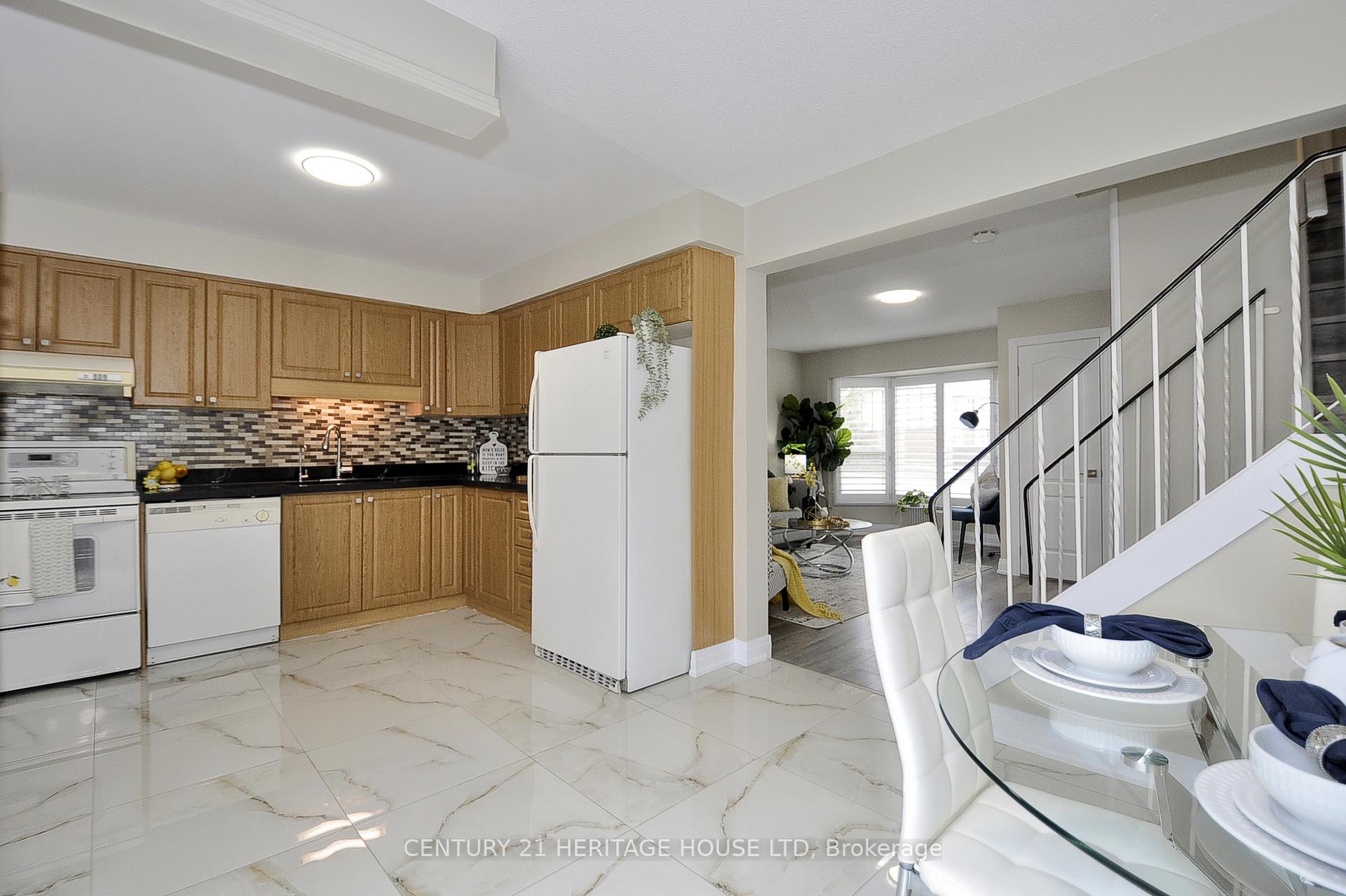 Photo 12 of Unit A, 262 Northlake Drive, Waterloo — HOMEH