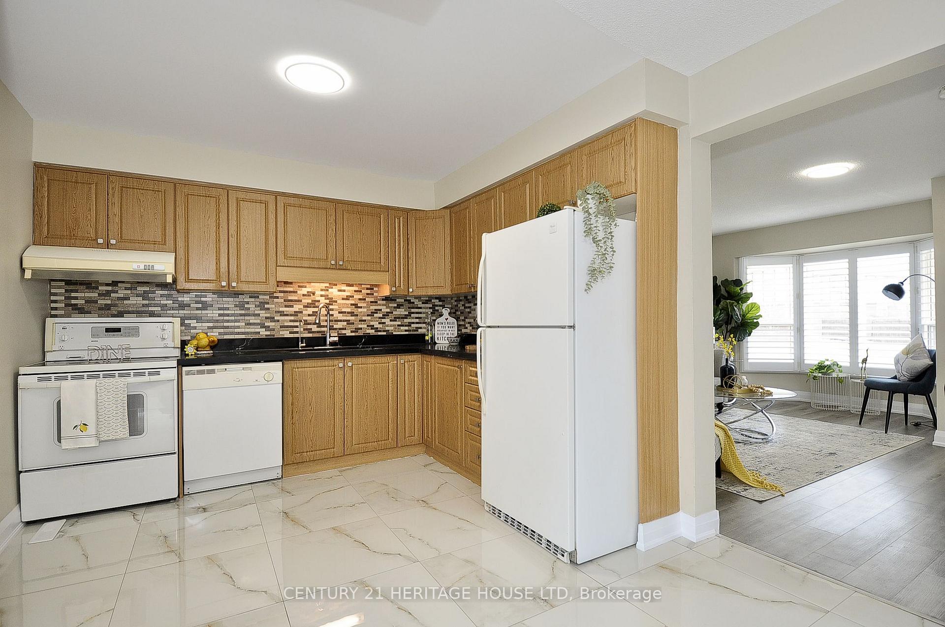 Photo 13 of Unit A, 262 Northlake Drive, Waterloo — HOMEH