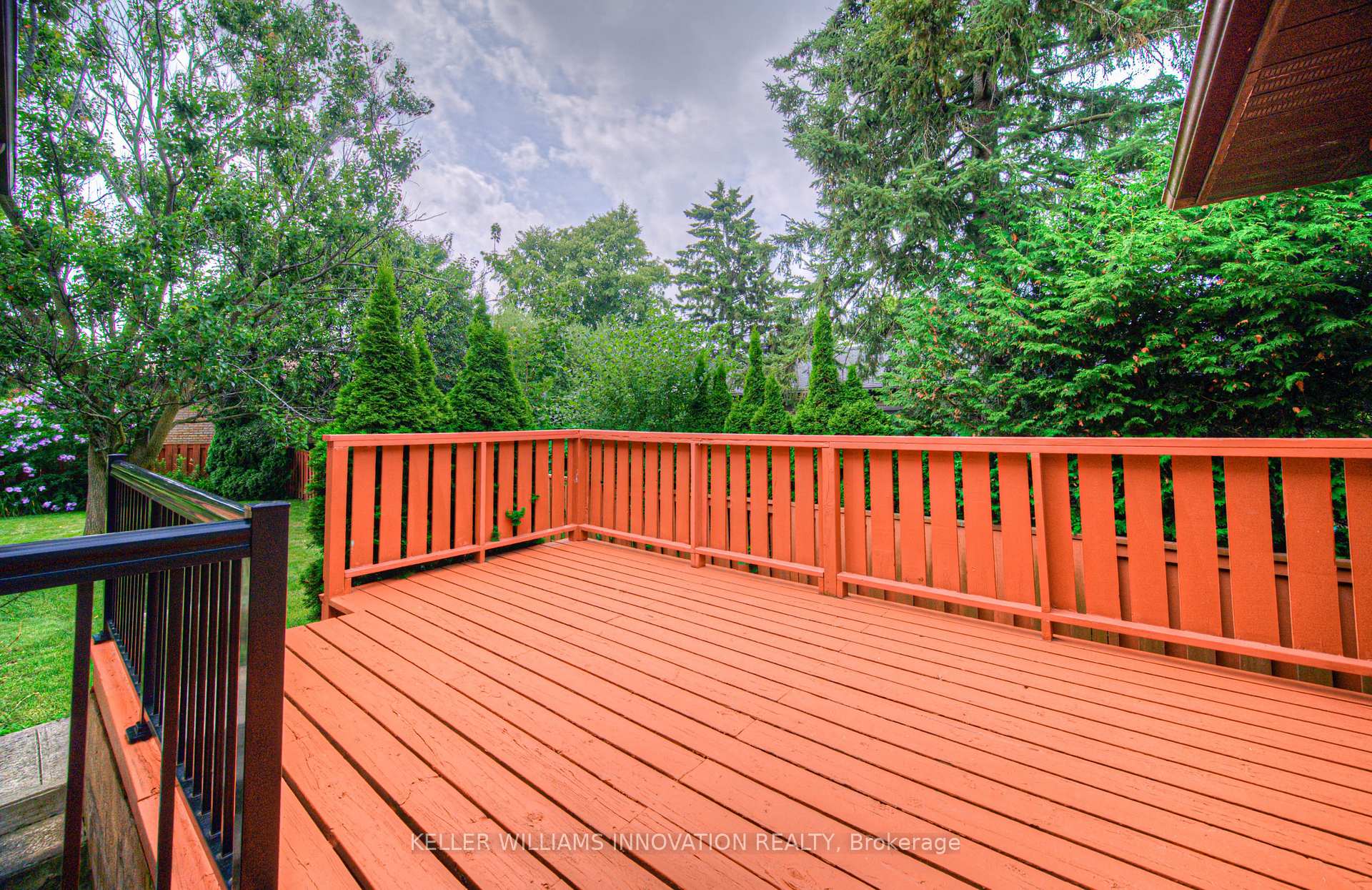Photo 29 of 641 Black Oak Crescent, Waterloo — HOMEH