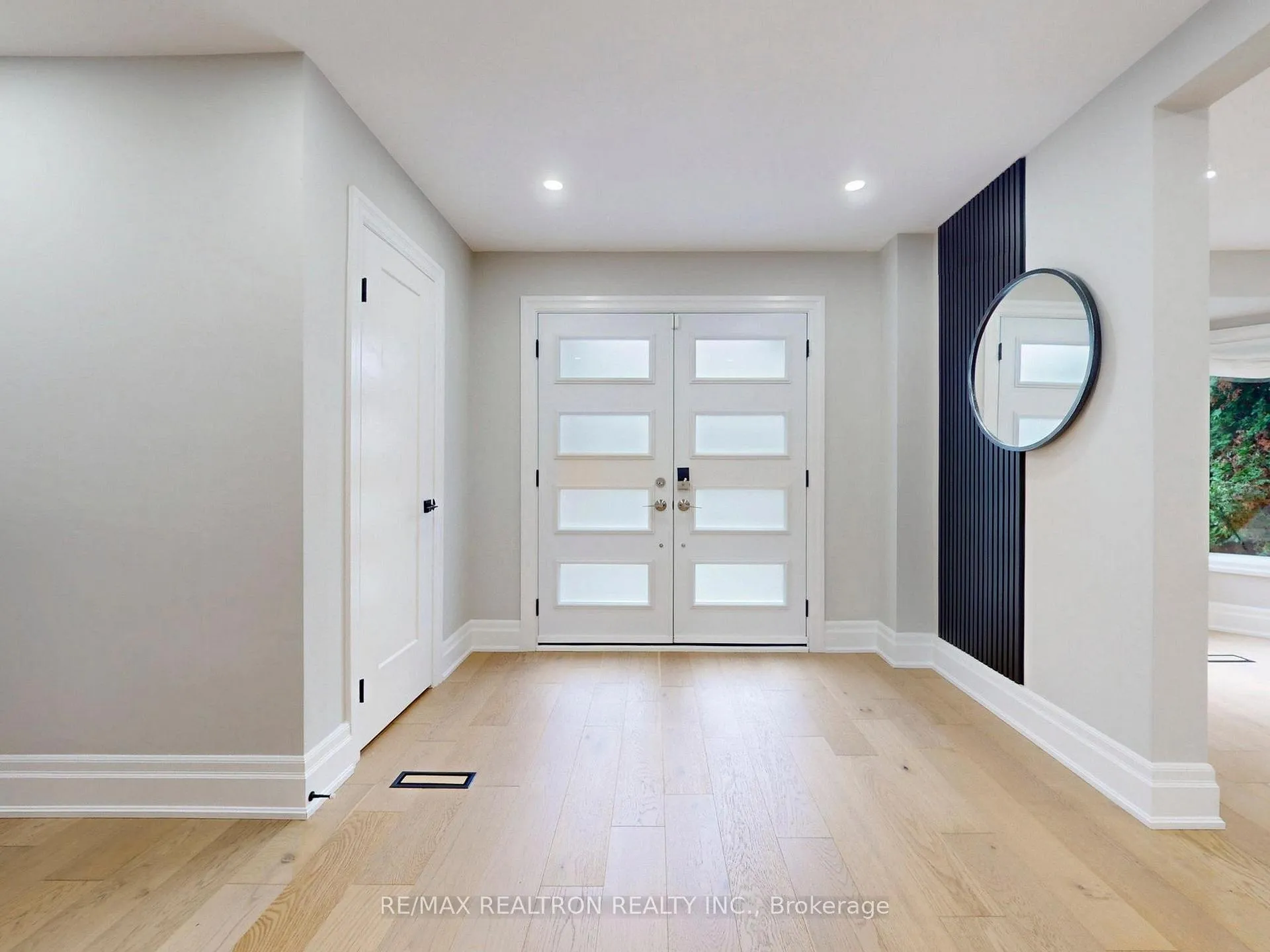 Photo 7 of 19 Timpson Drive, Aurora, Aurora Highlands — HOMEH