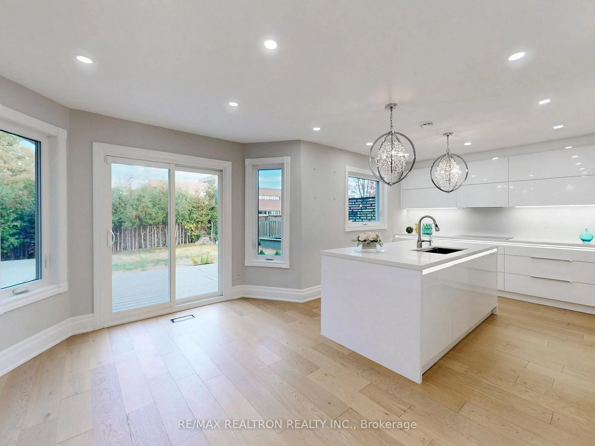 Photo 26 of 19 Timpson Drive, Aurora, Aurora Highlands — HOMEH