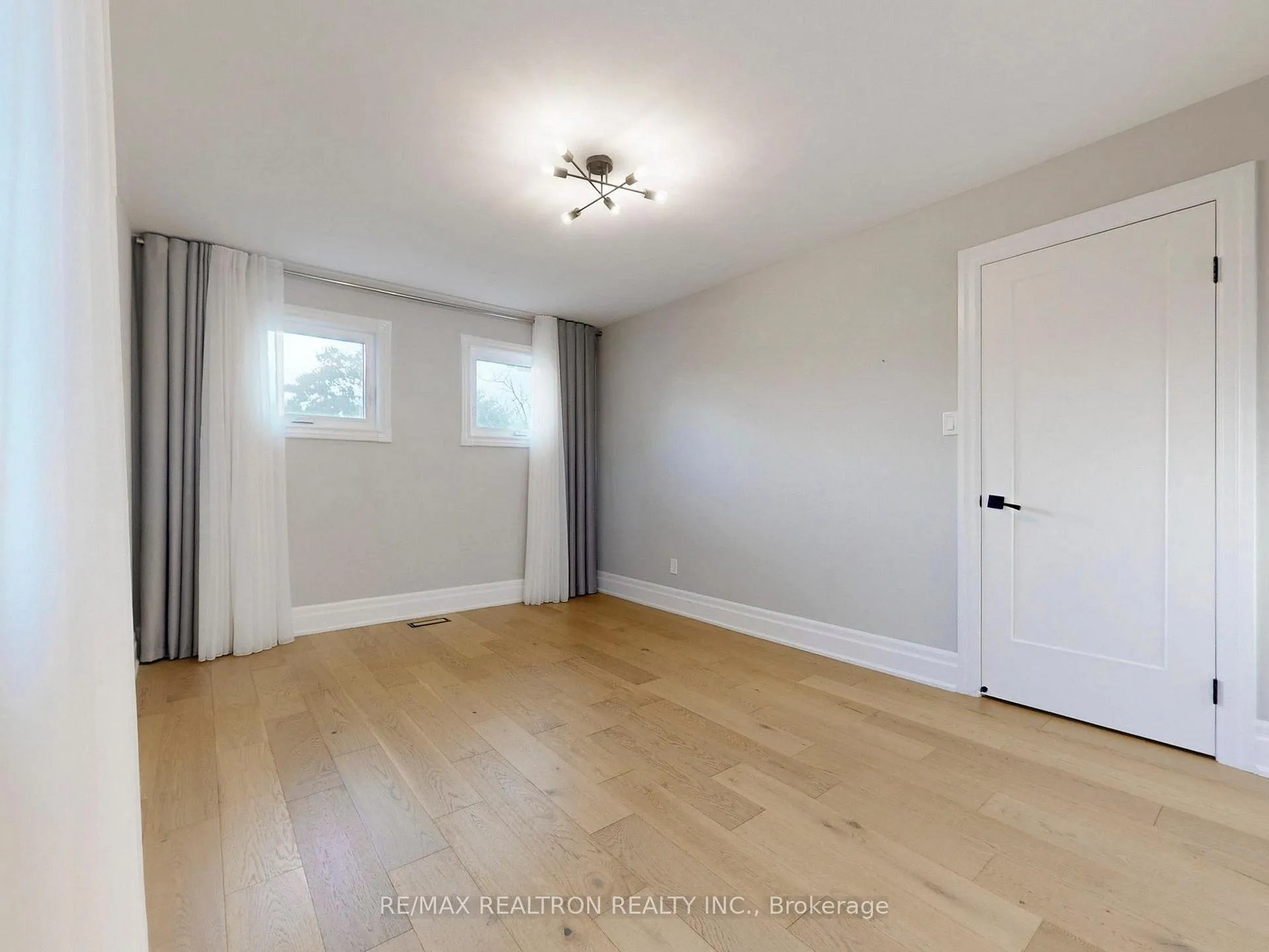 Photo 61 of 19 Timpson Drive, Aurora, Aurora Highlands — HOMEH