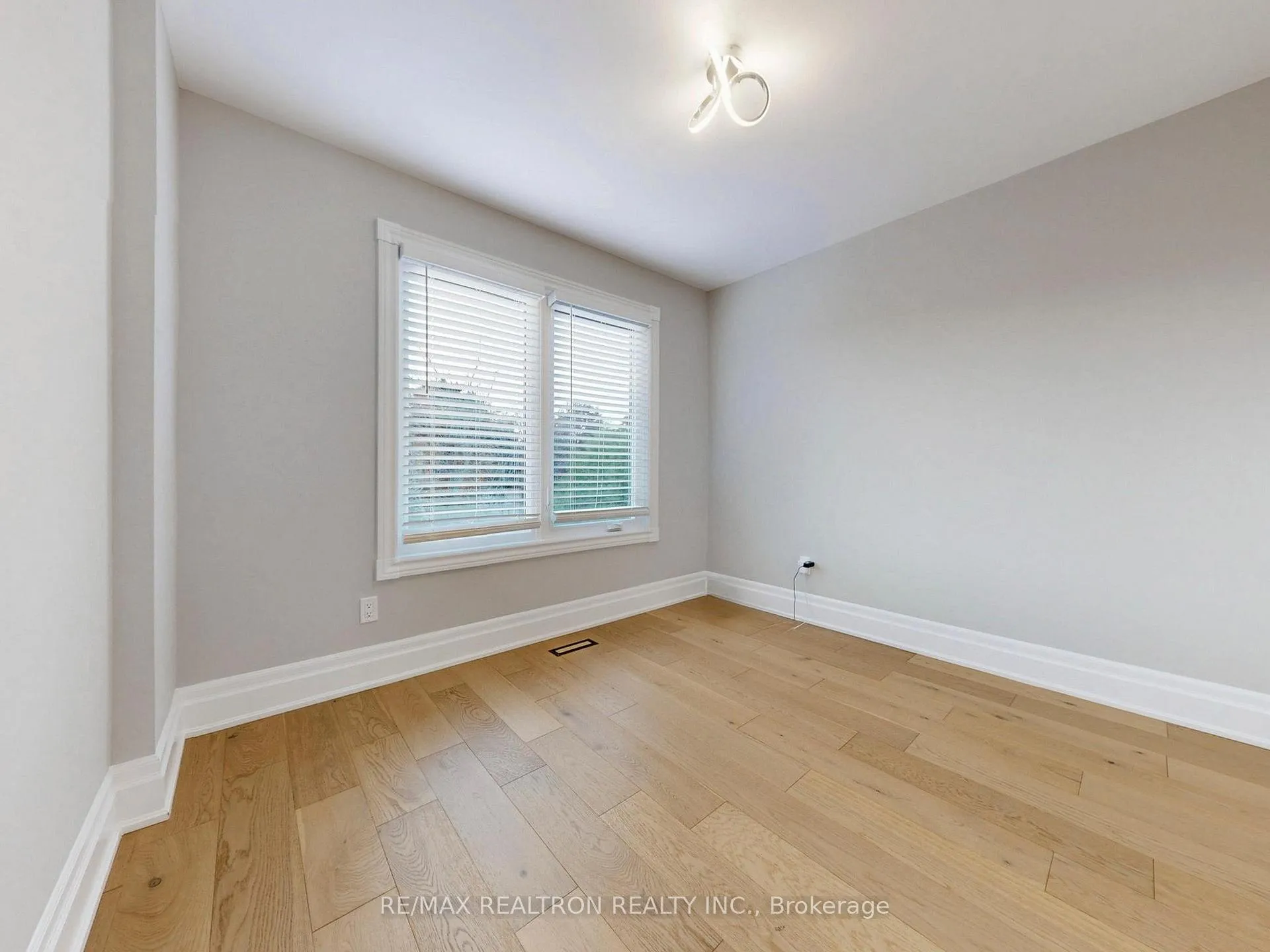 Photo 64 of 19 Timpson Drive, Aurora, Aurora Highlands — HOMEH