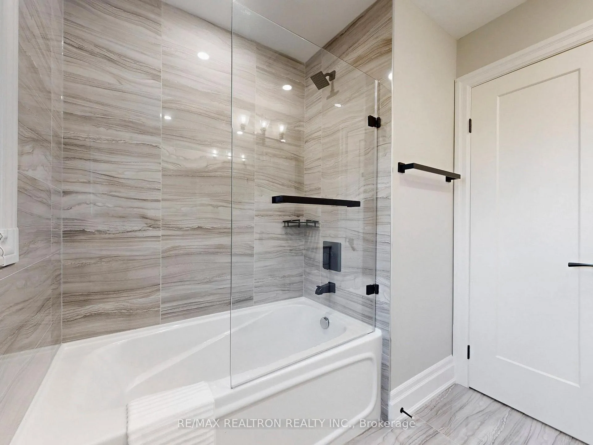 Photo 75 of 19 Timpson Drive, Aurora, Aurora Highlands — HOMEH