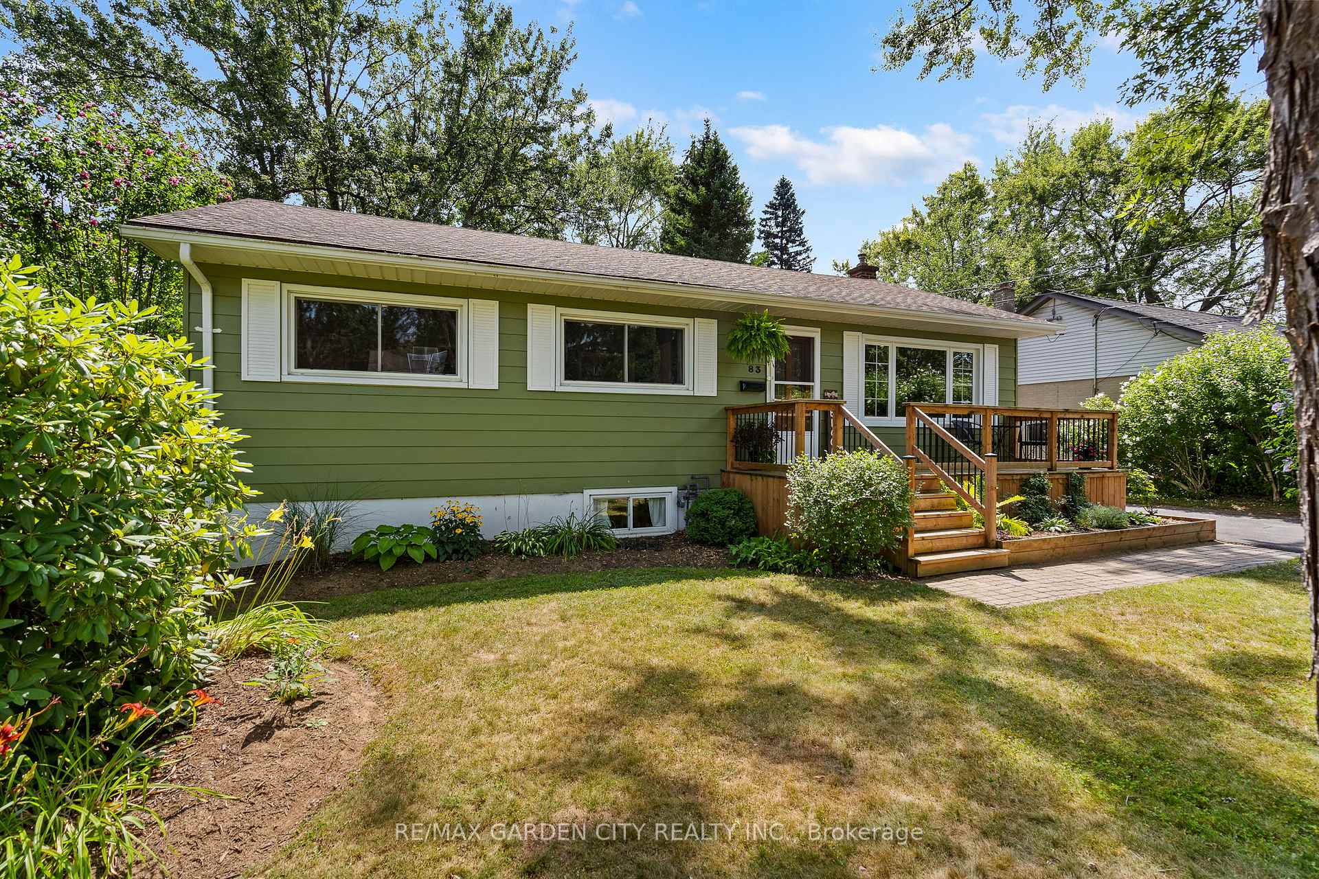 Photo 5 of 83 Summerlea Avenue, Welland, N. Welland — HOMEH