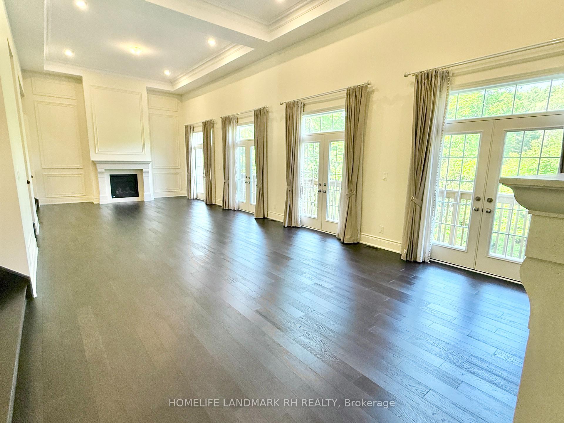 Photo 12 of 218 Farrell Road, Vaughan, Patterson — HOMEH