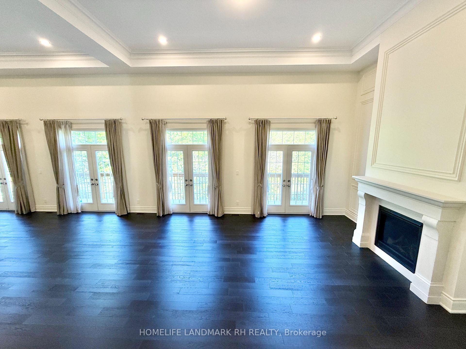 Photo 13 of 218 Farrell Road, Vaughan, Patterson — HOMEH