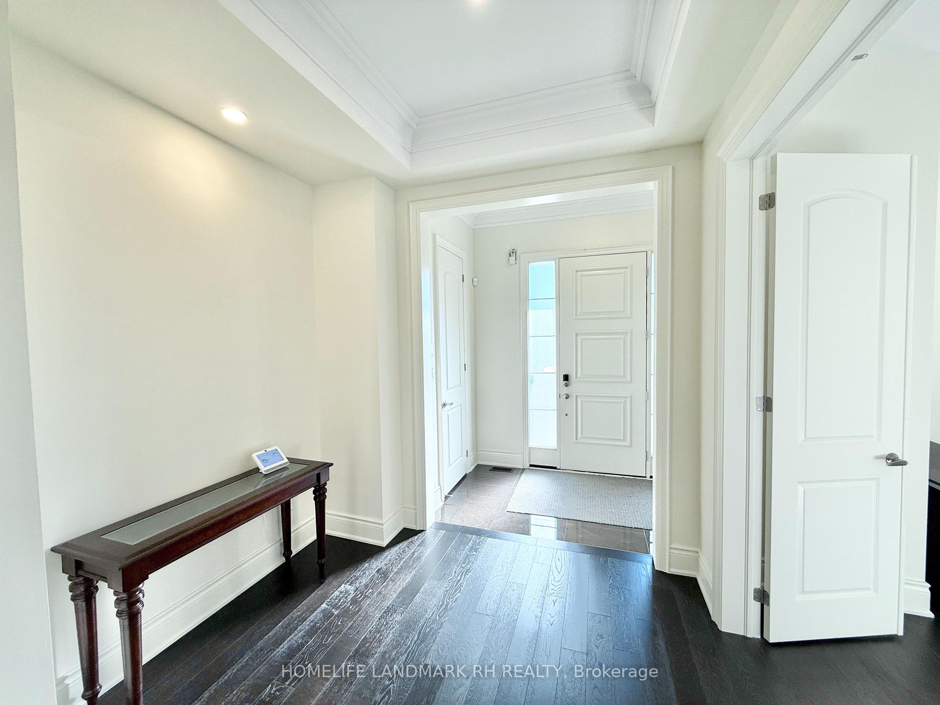 Photo 15 of 218 Farrell Road, Vaughan, Patterson — HOMEH