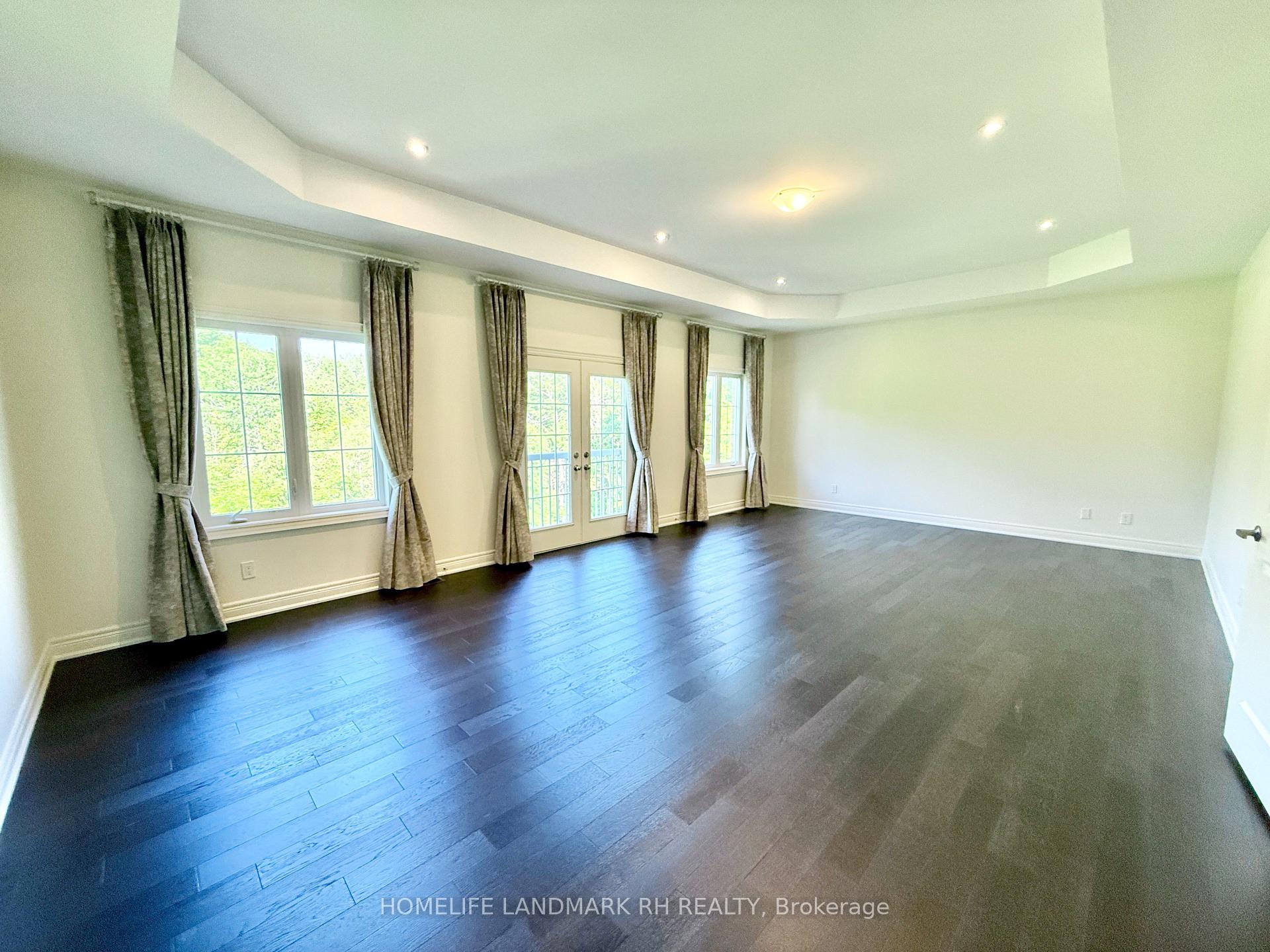 Photo 20 of 218 Farrell Road, Vaughan, Patterson — HOMEH