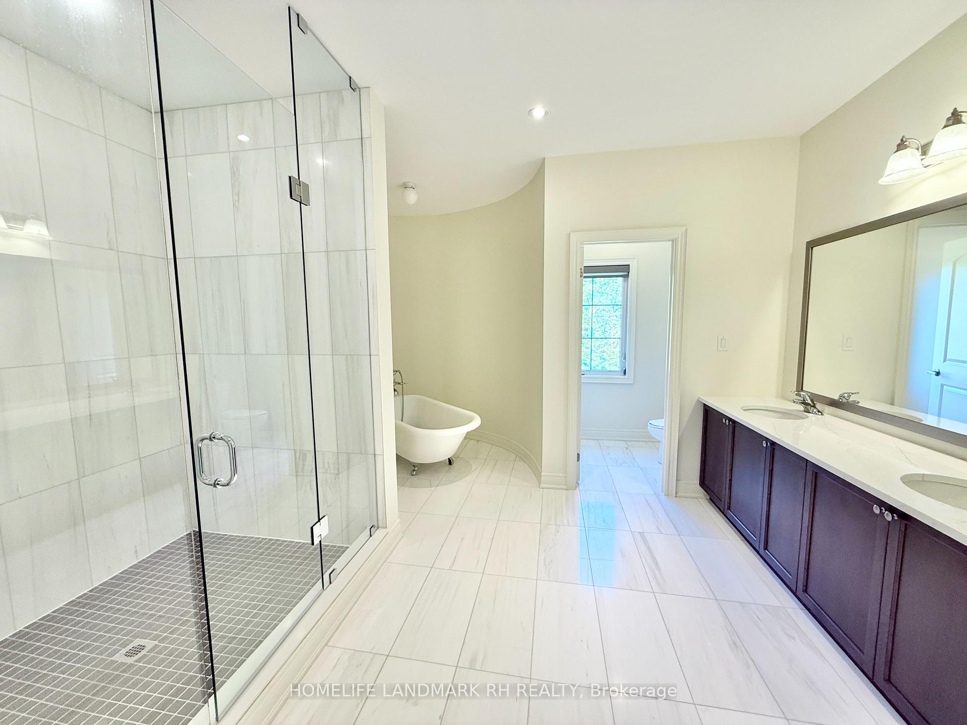 Photo 25 of 218 Farrell Road, Vaughan, Patterson — HOMEH