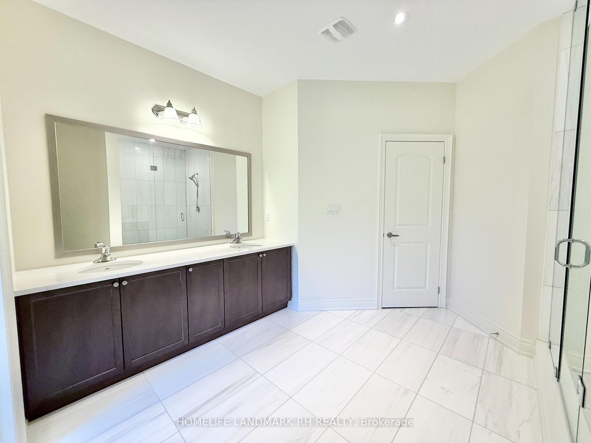 Photo 27 of 218 Farrell Road, Vaughan, Patterson — HOMEH