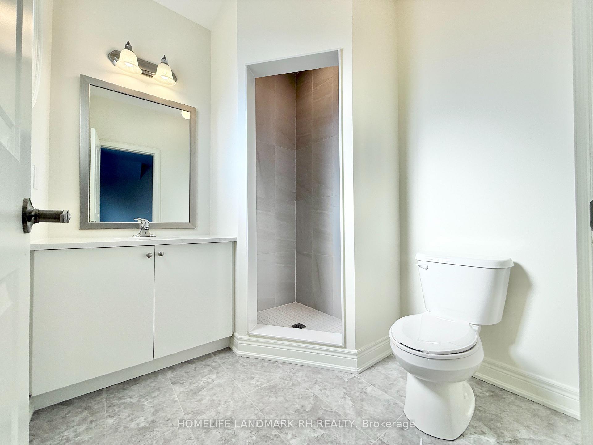 Photo 33 of 218 Farrell Road, Vaughan, Patterson — HOMEH
