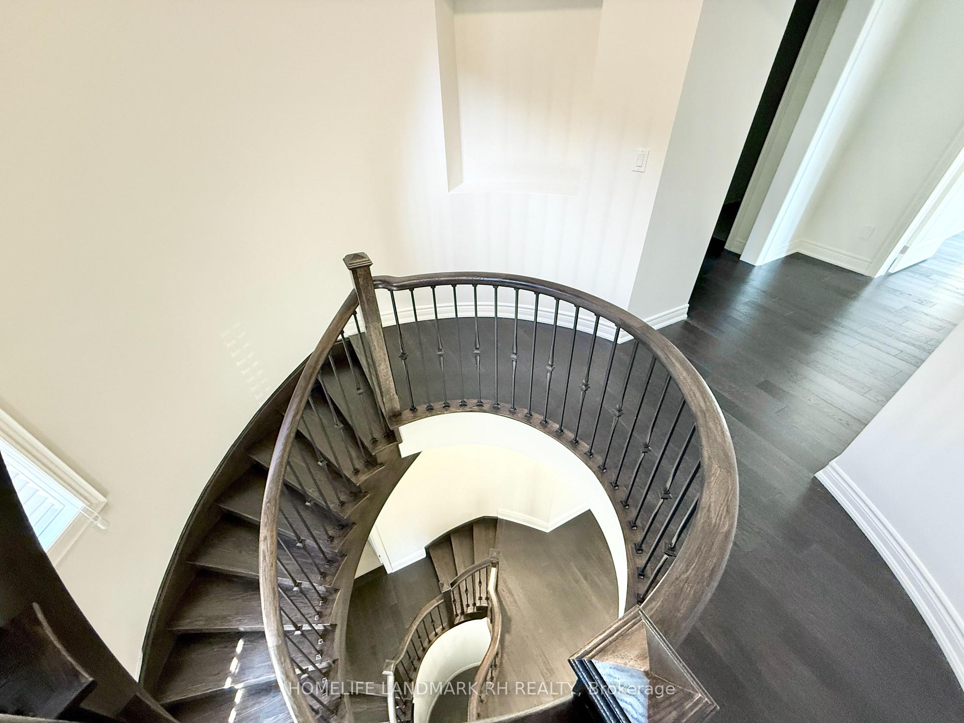 Photo 34 of 218 Farrell Road, Vaughan, Patterson — HOMEH