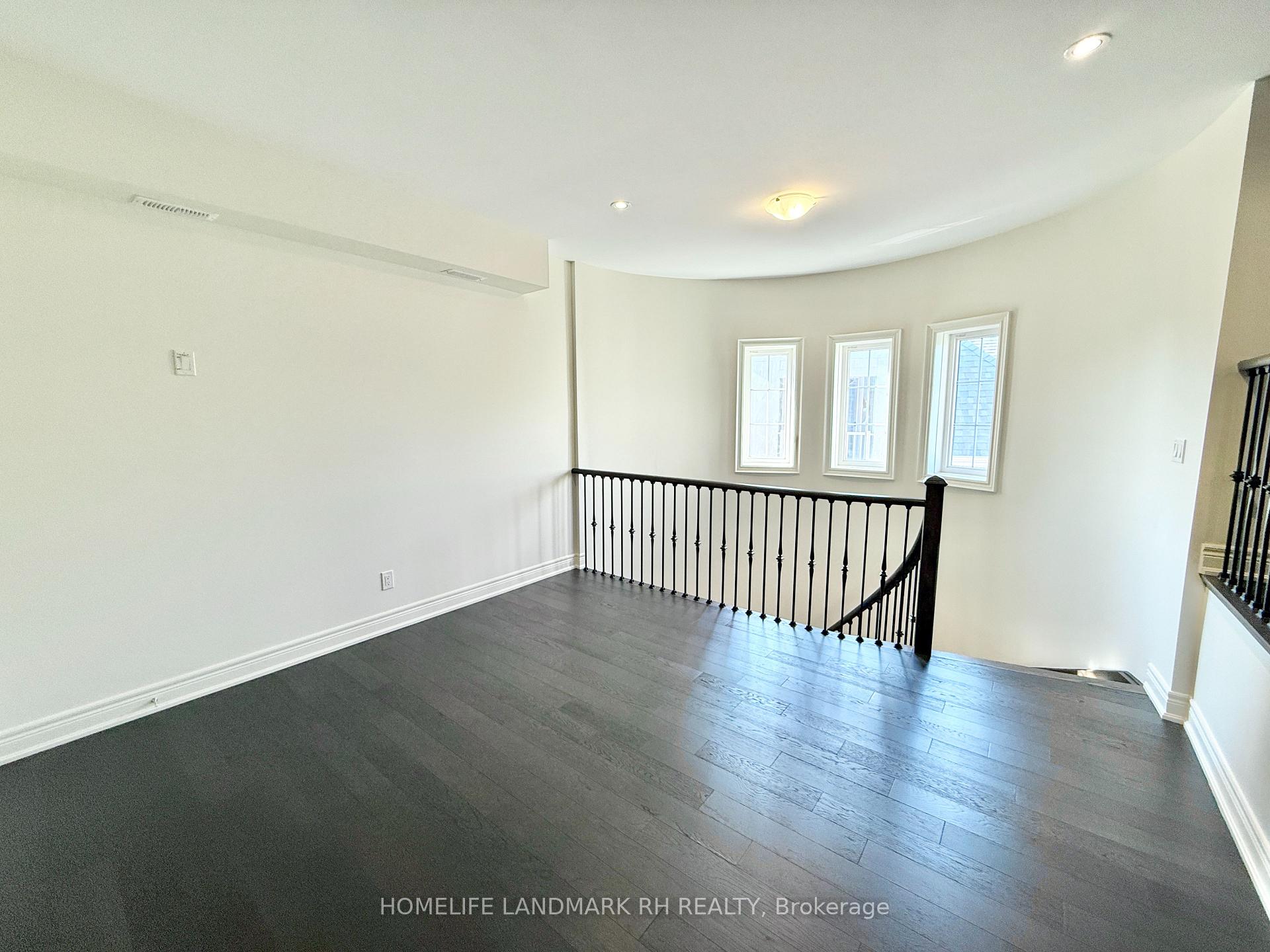 Photo 37 of 218 Farrell Road, Vaughan, Patterson — HOMEH