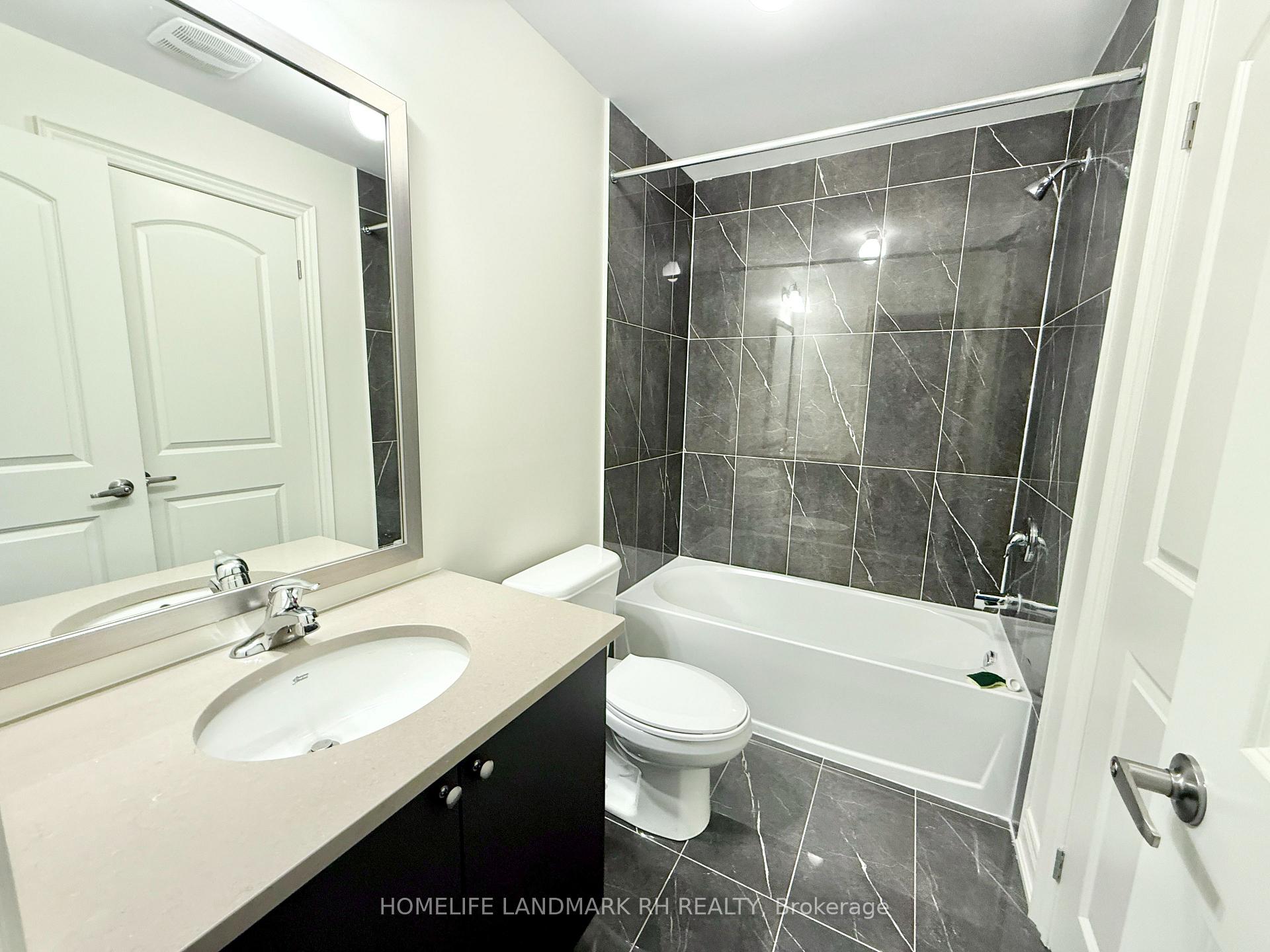 Photo 39 of 218 Farrell Road, Vaughan, Patterson — HOMEH