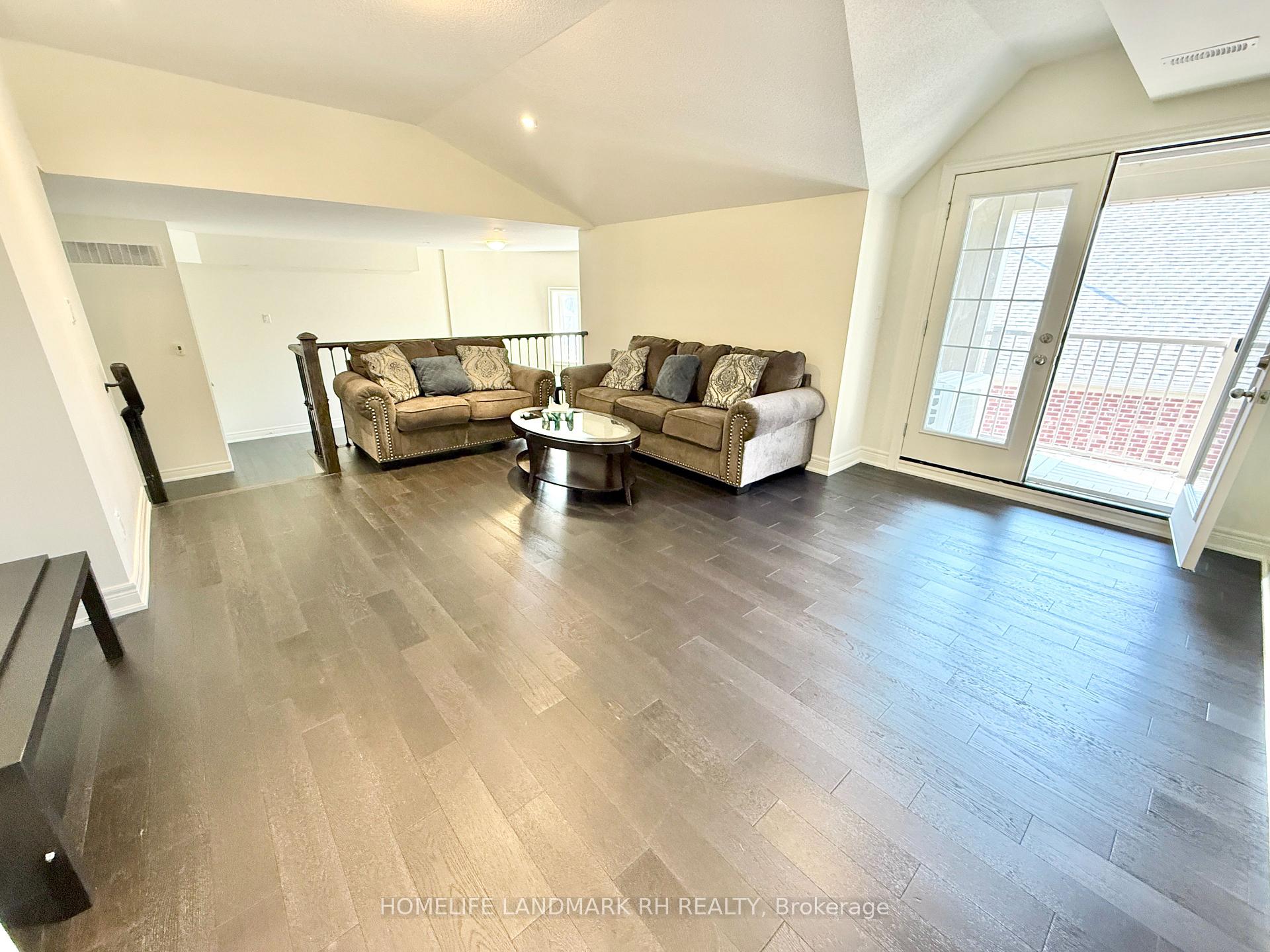 Photo 41 of 218 Farrell Road, Vaughan, Patterson — HOMEH