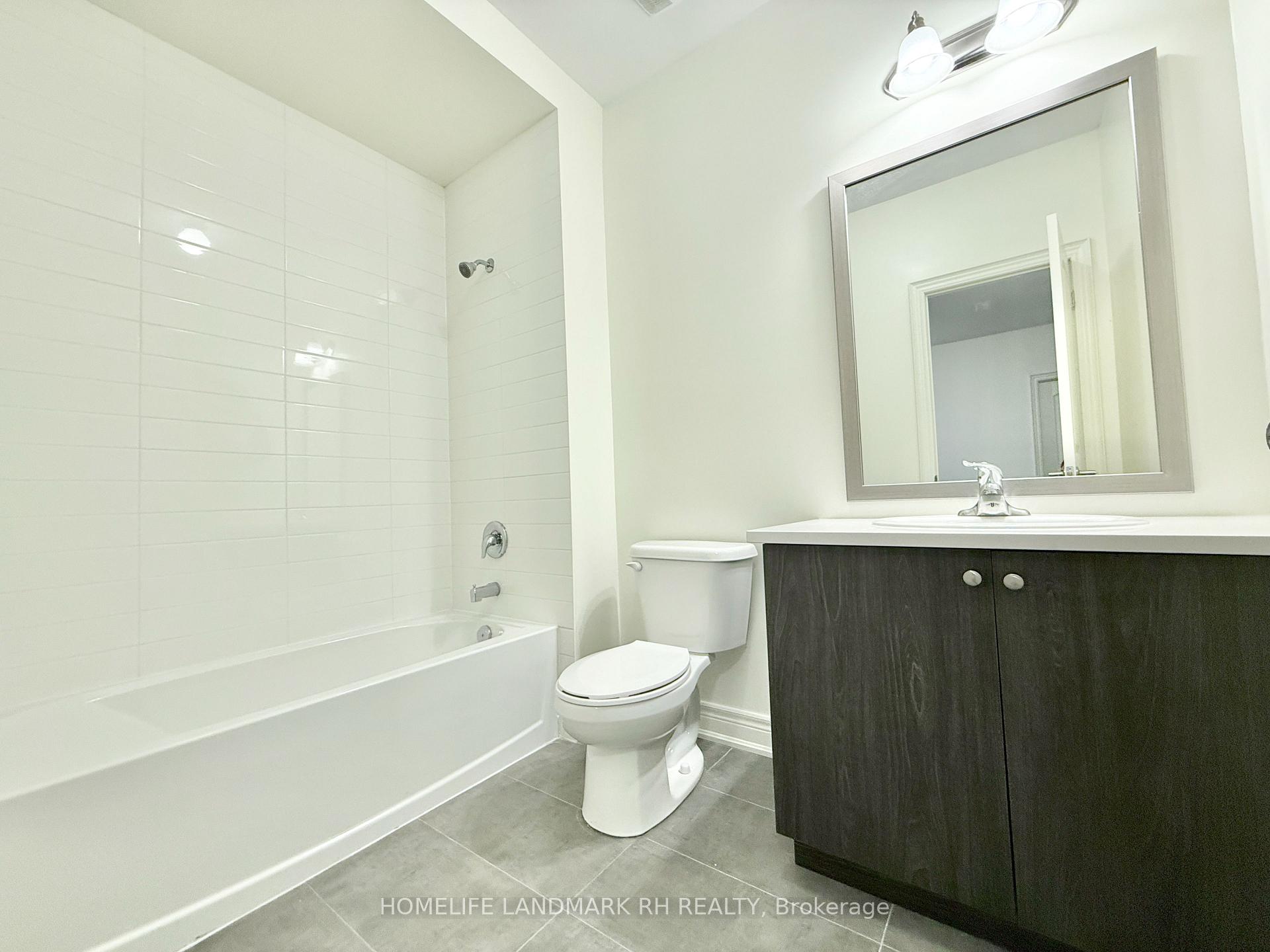 Photo 45 of 218 Farrell Road, Vaughan, Patterson — HOMEH