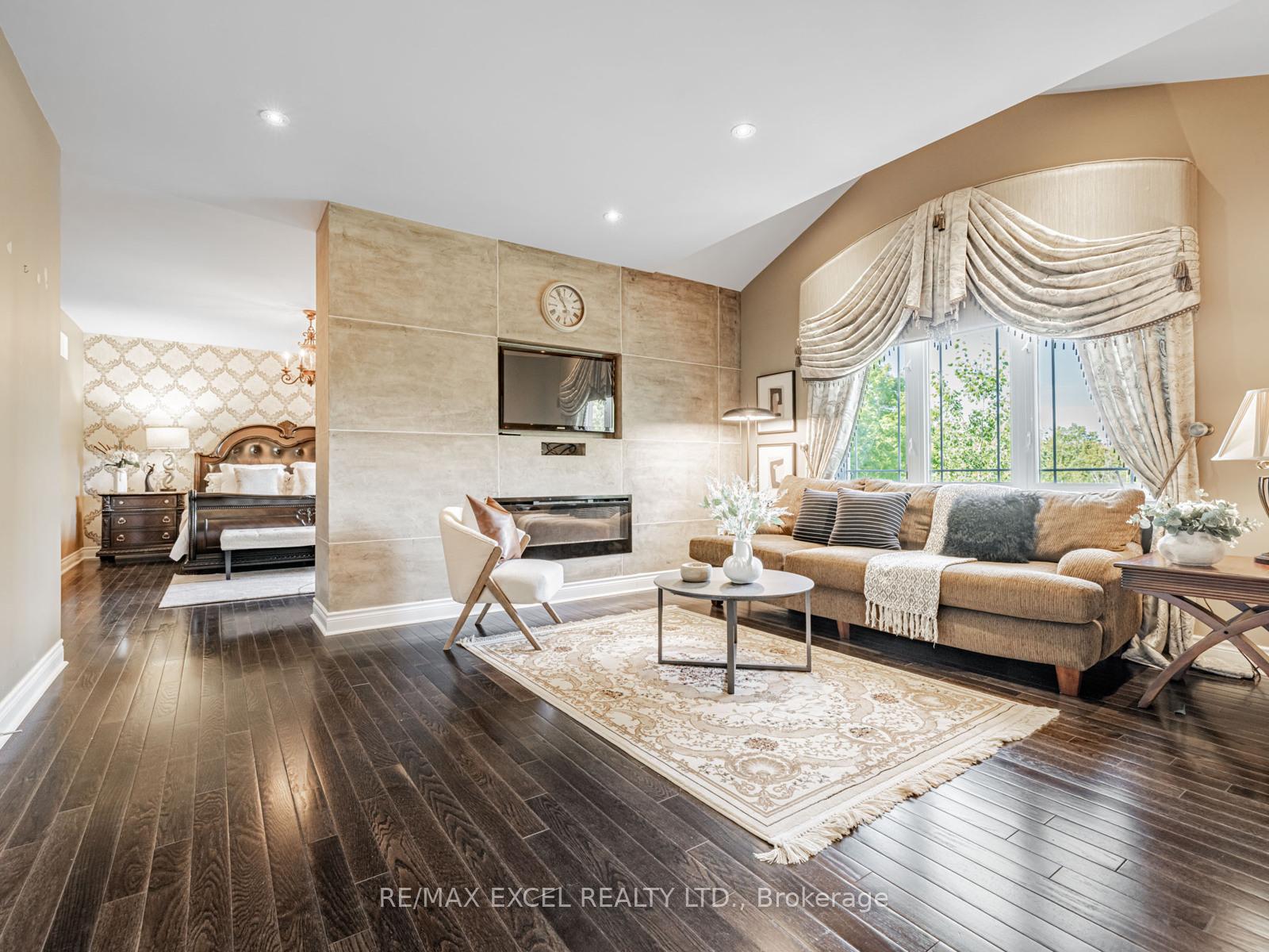 Photo 21 of 146 Upper Post Road W, Vaughan, Patterson — HOMEH