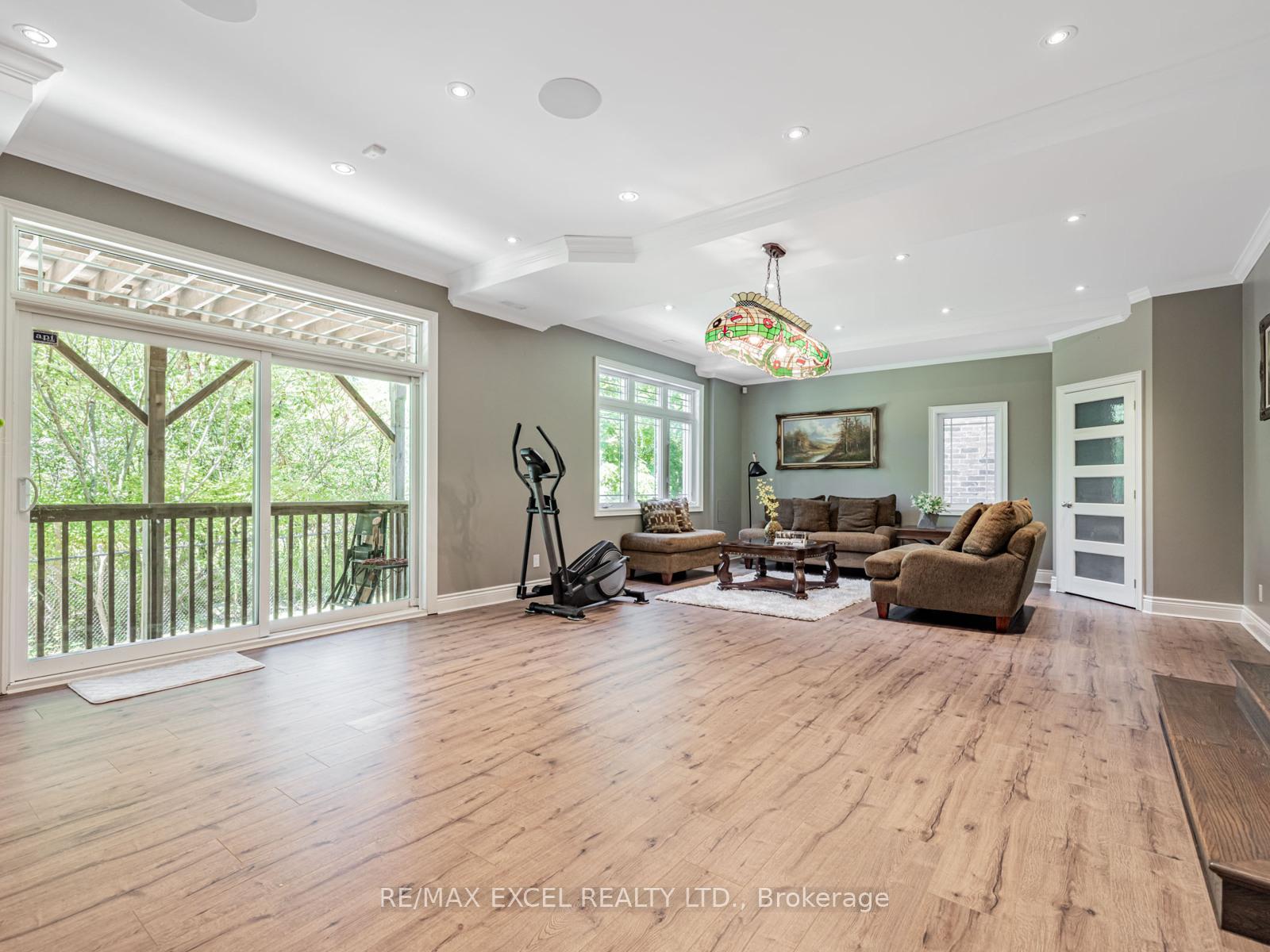 Photo 32 of 146 Upper Post Road W, Vaughan, Patterson — HOMEH