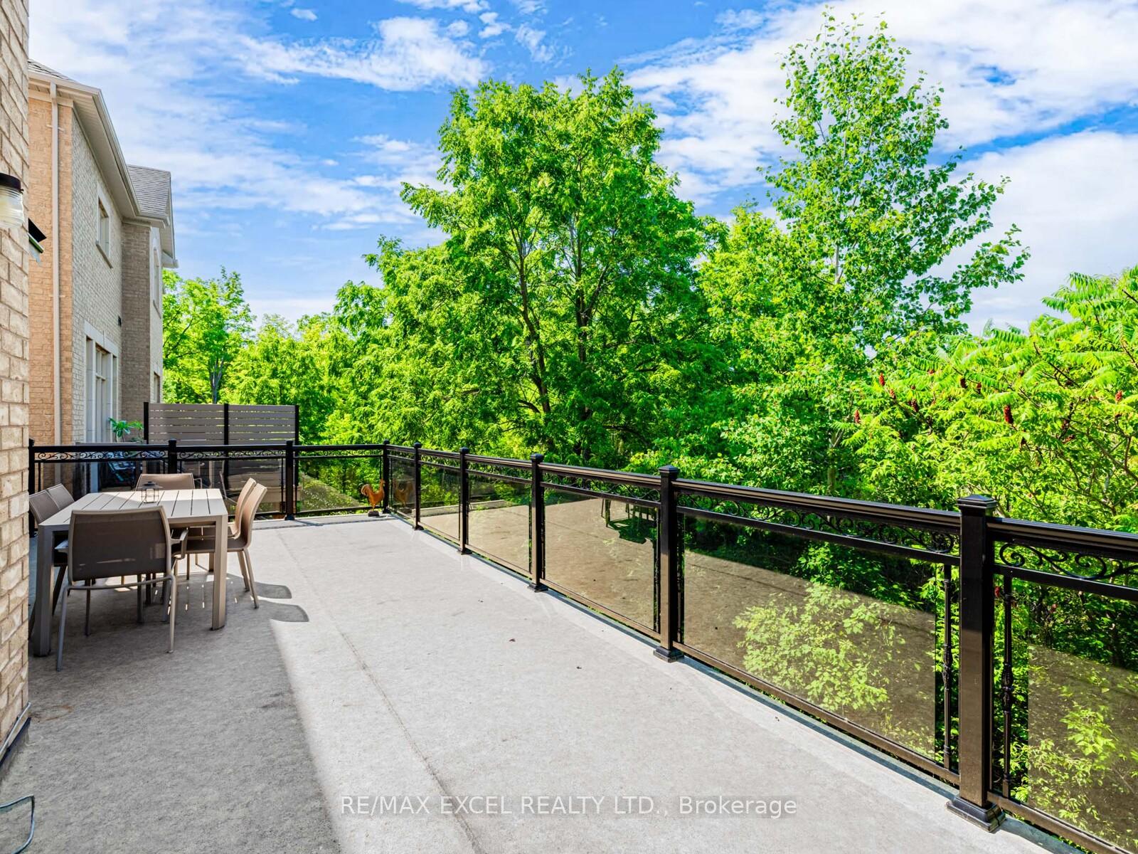 Photo 39 of 146 Upper Post Road W, Vaughan, Patterson — HOMEH