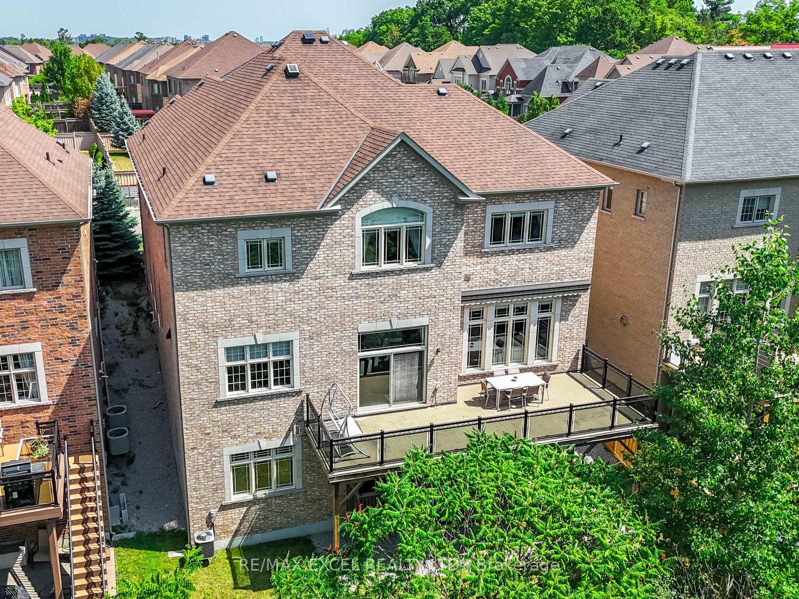 Photo 43 of 146 Upper Post Road W, Vaughan, Patterson — HOMEH