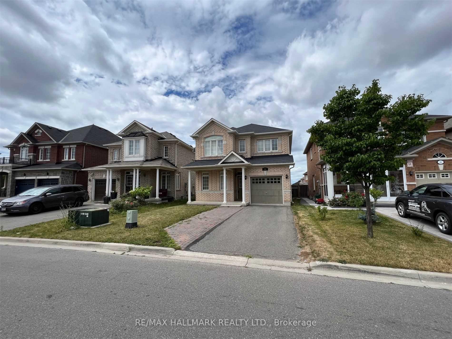 Photo 1 of 10 Coral Acres Drive, Vaughan, Patterson — HOMEH