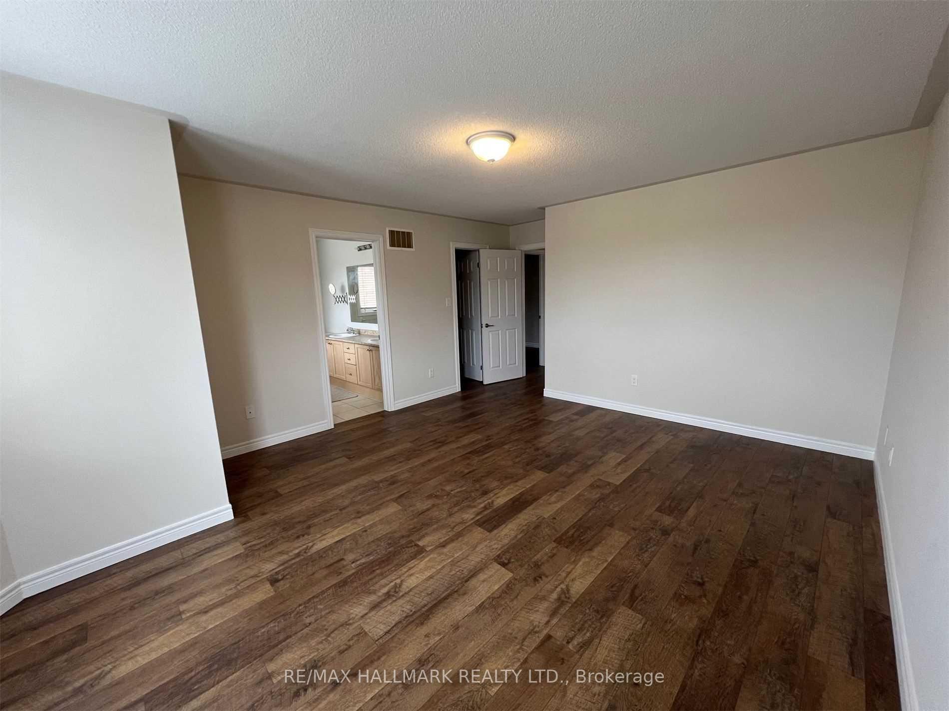 Photo 17 of 10 Coral Acres Drive, Vaughan, Patterson — HOMEH