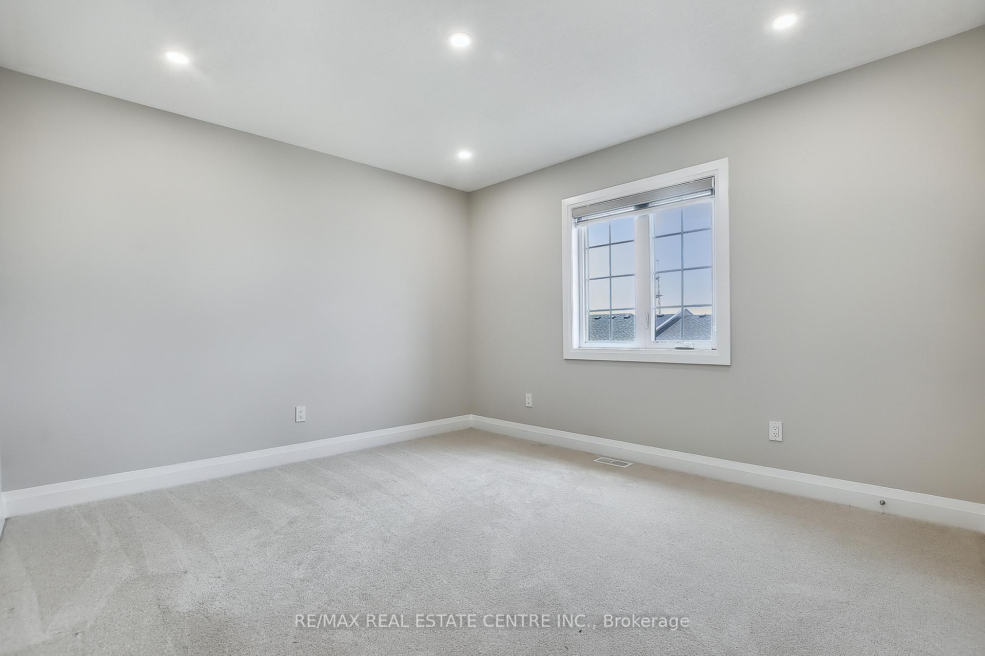 Photo 22 of 291 Raspberry Place, Waterloo — HOMEH