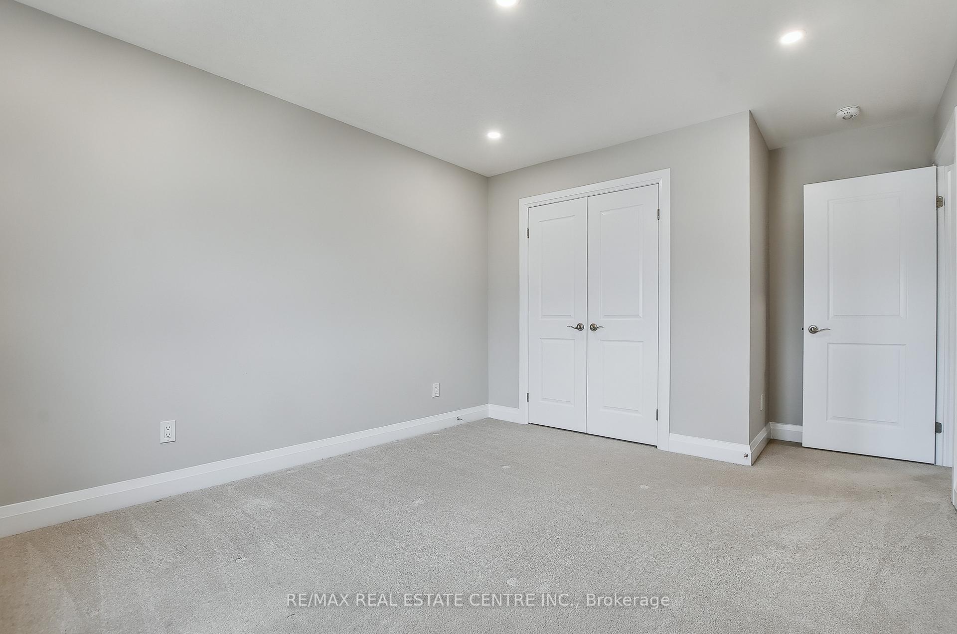 Photo 26 of 291 Raspberry Place, Waterloo — HOMEH