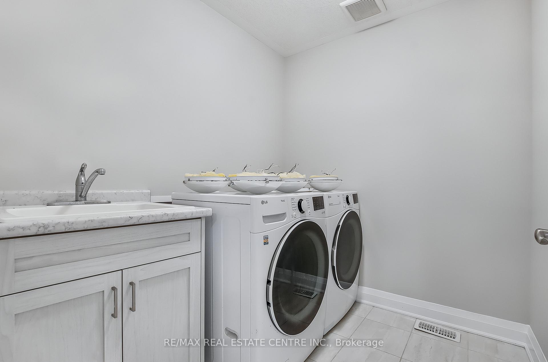 Photo 29 of 291 Raspberry Place, Waterloo — HOMEH