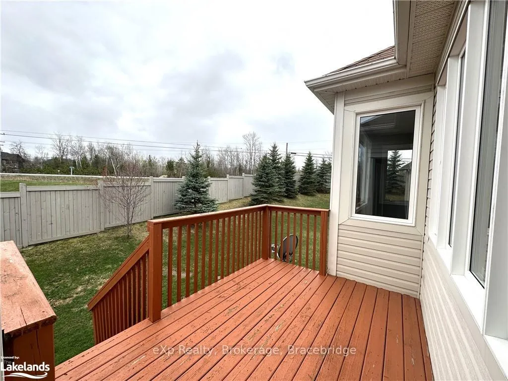 Photo 22 of 34 Starboard Circle, Wasaga Beach — HOMEH