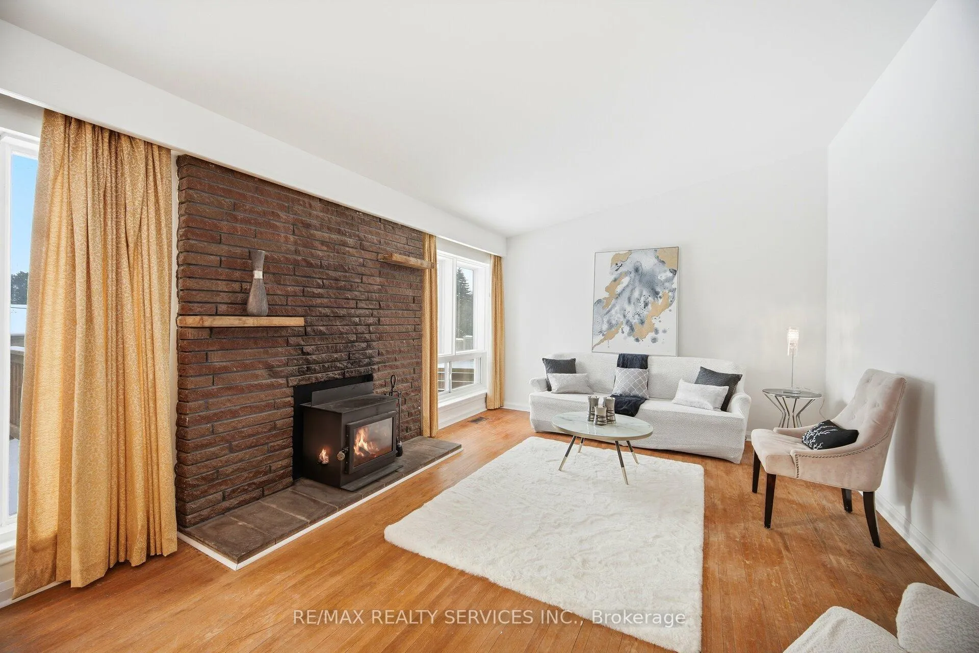 Photo 9 of 128 Hillcrest Drive, Whitby, Downtown Whitby — HOMEH