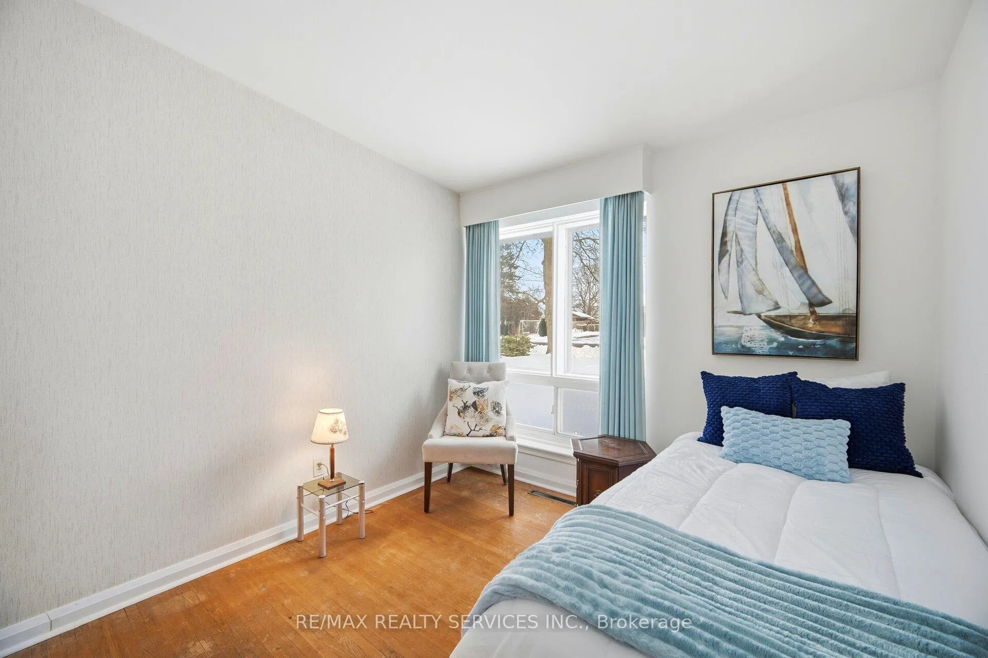 Photo 17 of 128 Hillcrest Drive, Whitby, Downtown Whitby — HOMEH