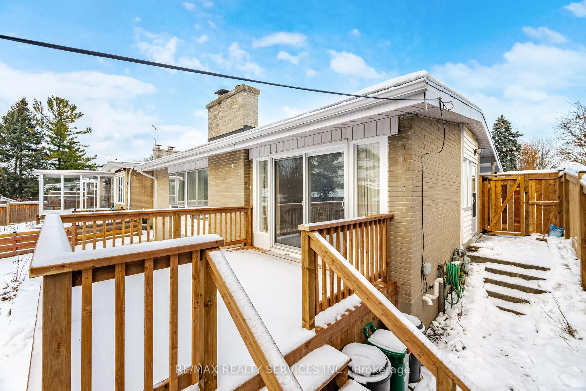 Photo 23 of 128 Hillcrest Drive, Whitby, Downtown Whitby — HOMEH