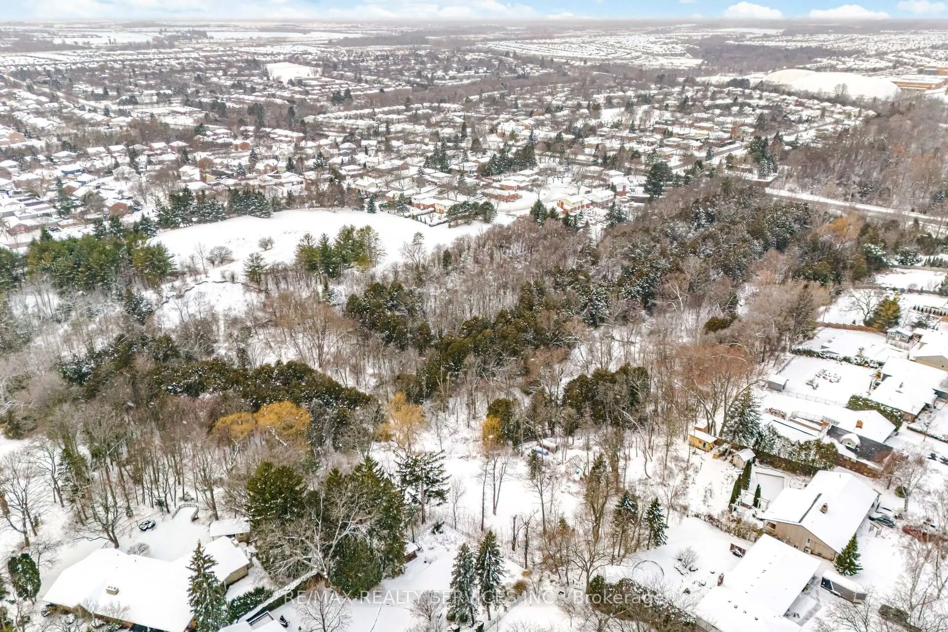 Photo 31 of 128 Hillcrest Drive, Whitby, Downtown Whitby — HOMEH