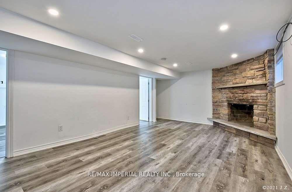 Photo 4 of Unit Bsmt, 711 Gilbert Street, Whitby, Downtown Whitby — HOMEH