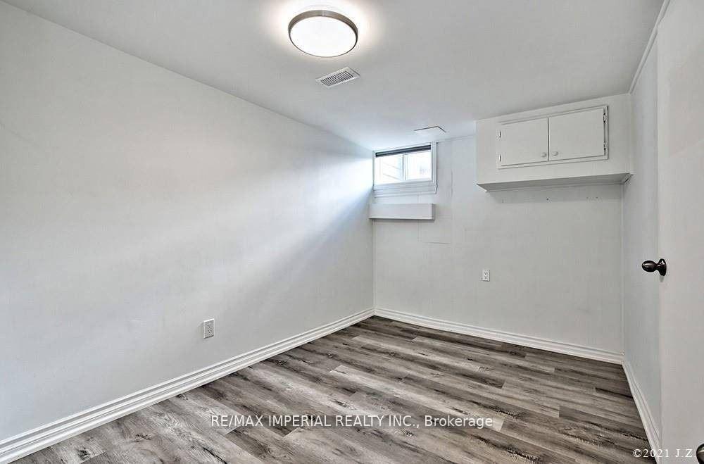Photo 6 of Unit Bsmt, 711 Gilbert Street, Whitby, Downtown Whitby — HOMEH