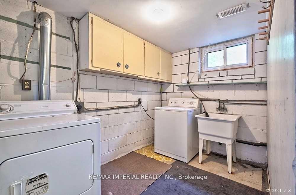 Photo 12 of Unit Bsmt, 711 Gilbert Street, Whitby, Downtown Whitby — HOMEH