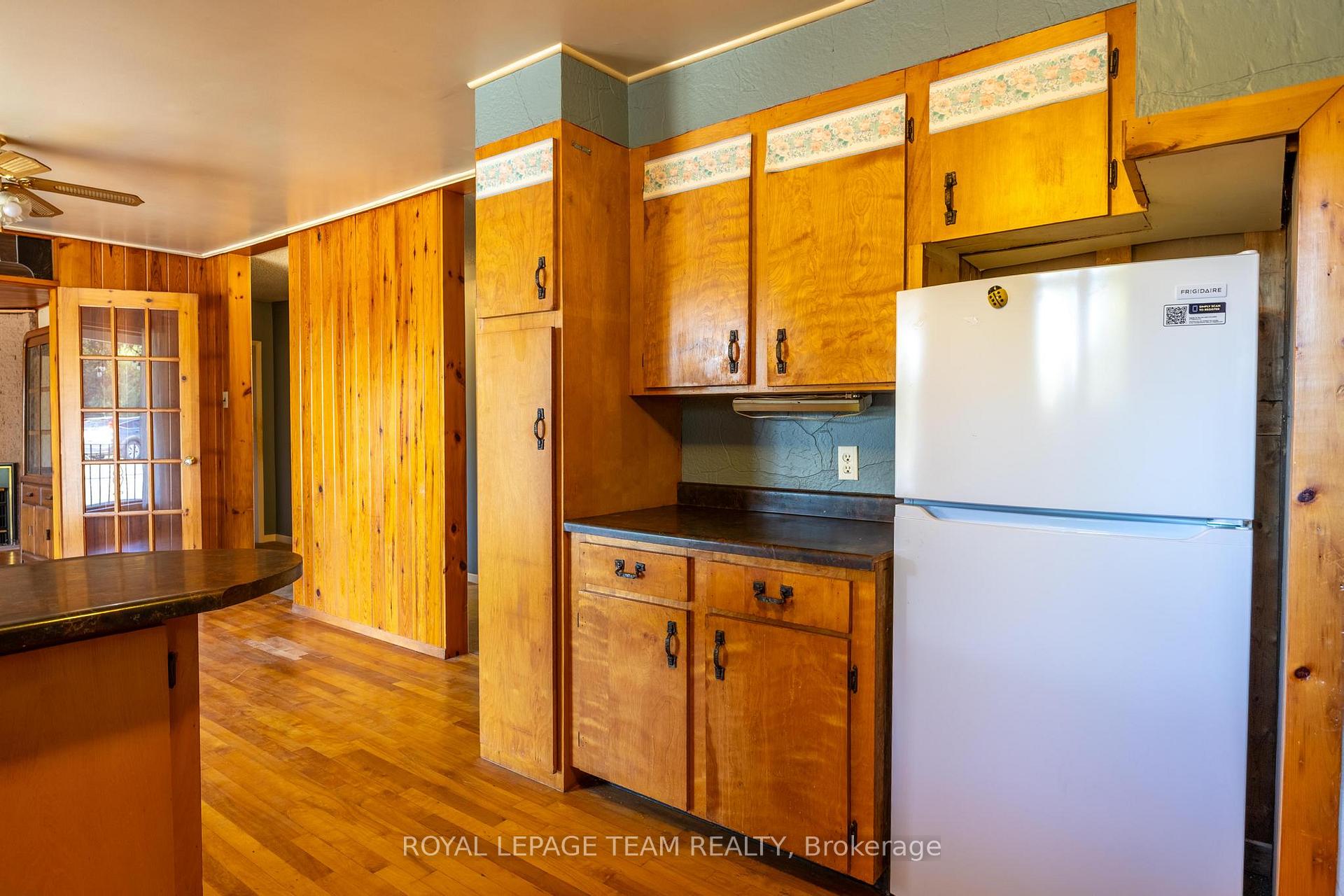 Photo 11 of 49 William Street E, Arnprior — HOMEH