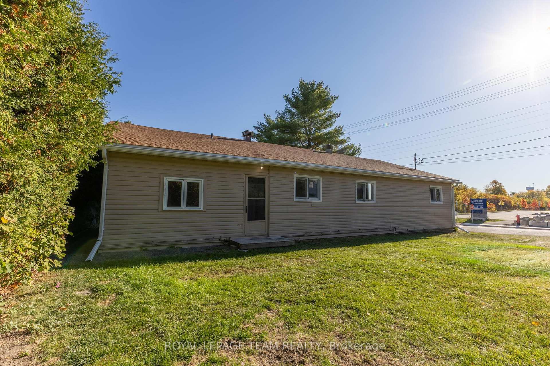 Photo 27 of 49 William Street E, Arnprior — HOMEH