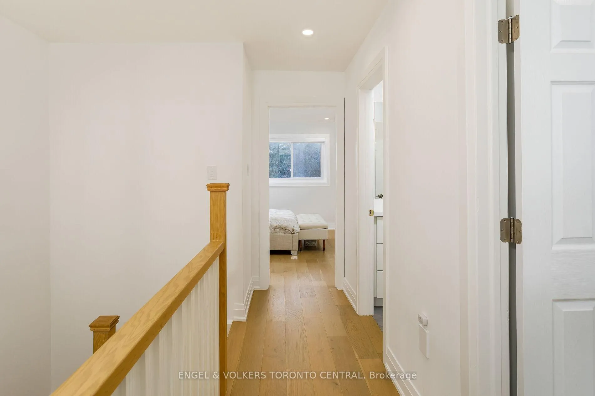 Photo 23 of 41 Gianmarco Way, Vaughan, Vellore Village — HOMEH