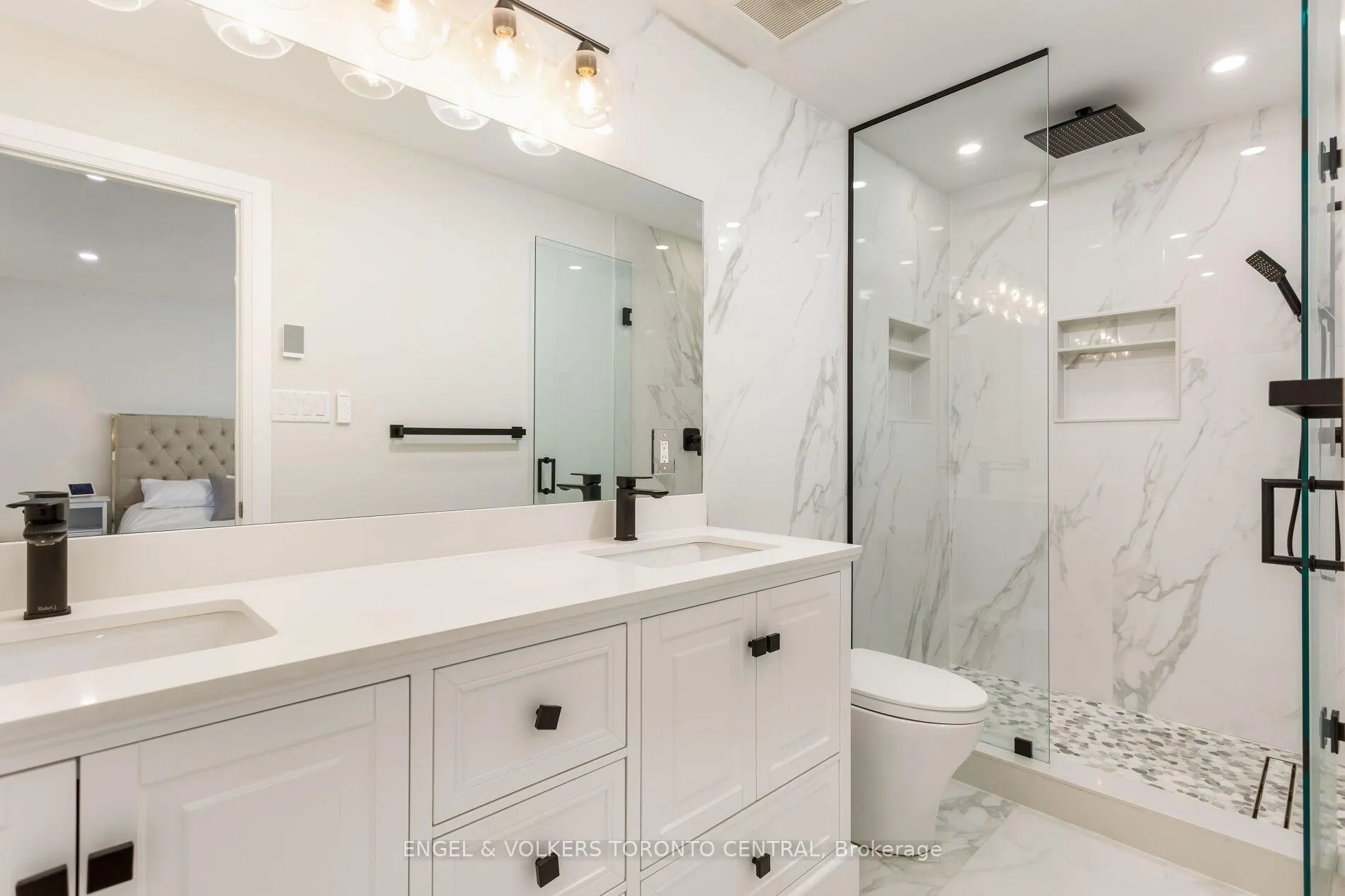 Photo 28 of 41 Gianmarco Way, Vaughan, Vellore Village — HOMEH